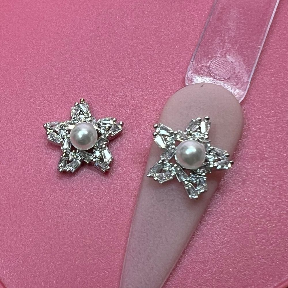 Pro Techniques with White Pearl Star Nail Charms